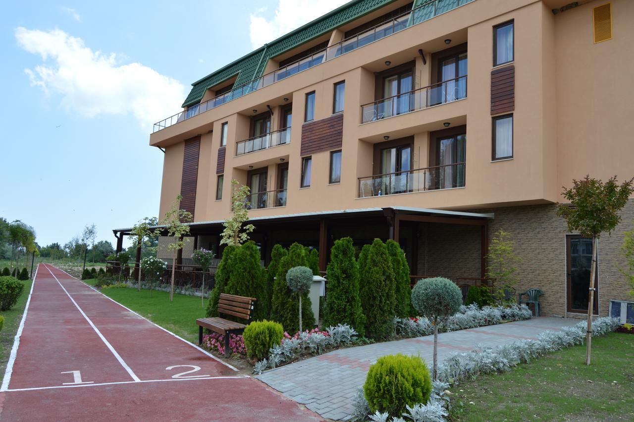 Hotel Camp And Pool Kranevo Exterior foto